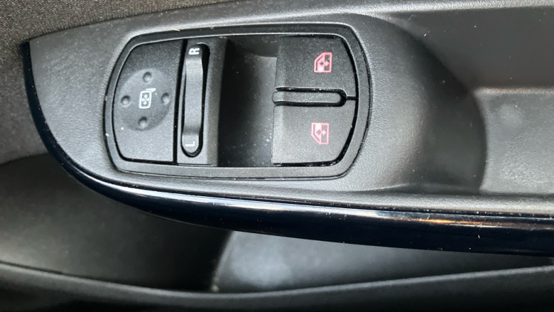 Vauxhall Corsa 1.4 [75] Sport 3dr [AC] Petrol Hatchback